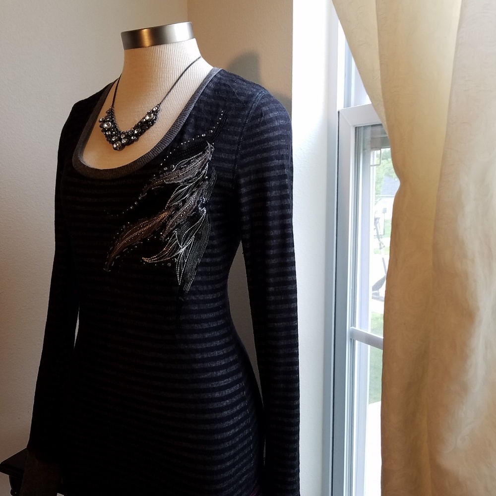 MISS ME ..BEAUTIFUL BEAD ...LONG SLEEVE - Picture 3 of 5